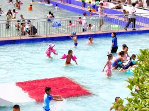 少女都市夏日必去之地——泳池大揭秘